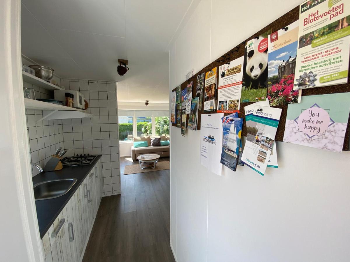 Lathum Rustig Liggend Chalet Op Recreatiepark De Rhederlaagse Meren 빌라 외부 사진